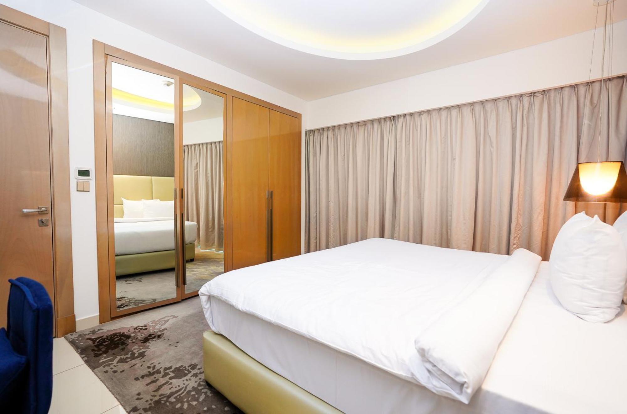 Citi - Luxury 2br In Business Bay * Dubai